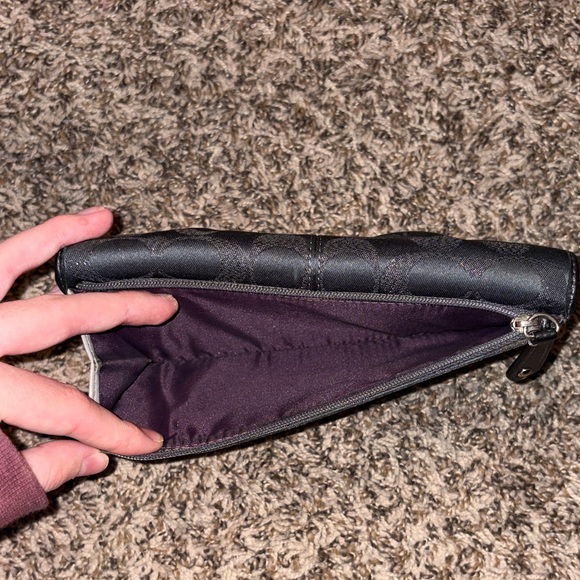 Vintage Authentic Coach Black Signature Wallet - Picture 4 of 10